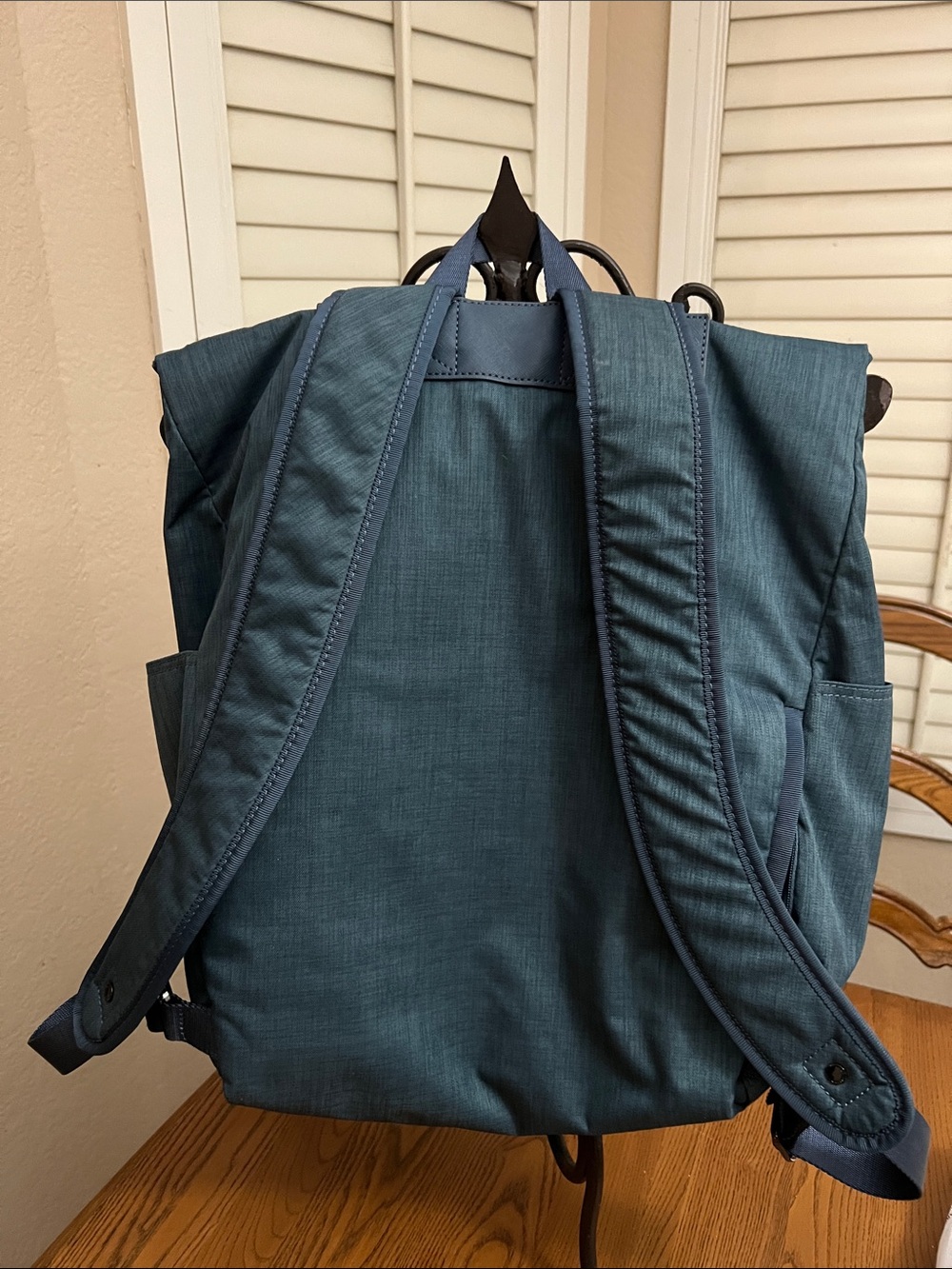 Lululemon Rise & Shine Backpack - Picture 2 of 4